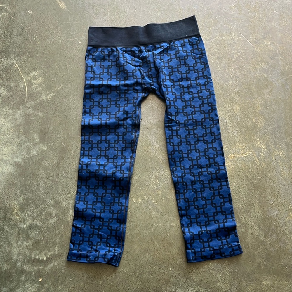 EUC Nux sz M capri